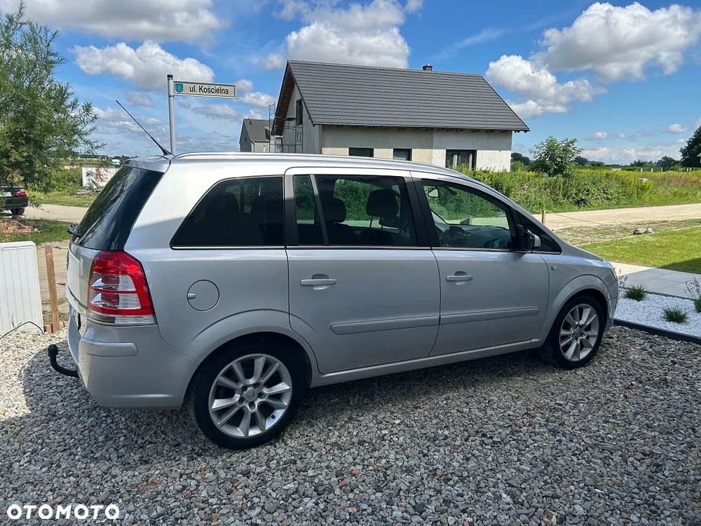 Opel Zafira 1.8 Design Edition - 6