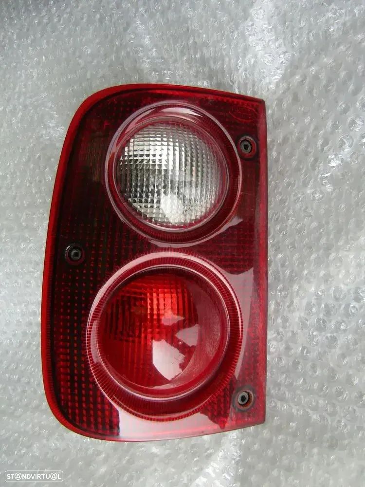 Farolim tras esquerdo  Land Rover Freelander ano 2000 - 1