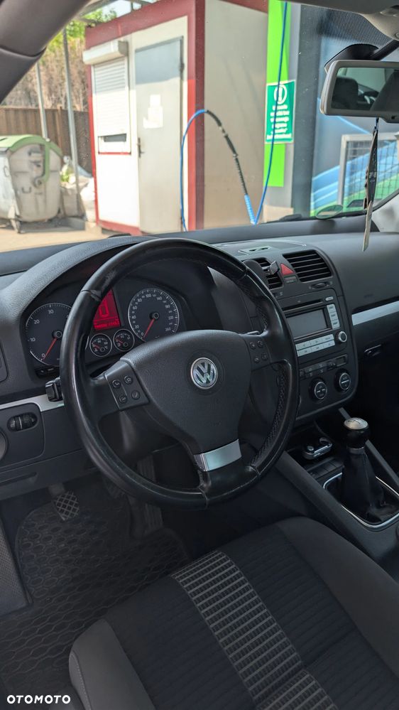 Volkswagen Golf 2.0 TDI Q-Line - 7