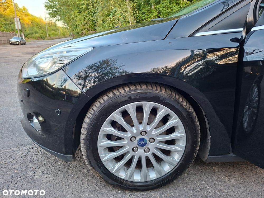 Ford Focus - 12