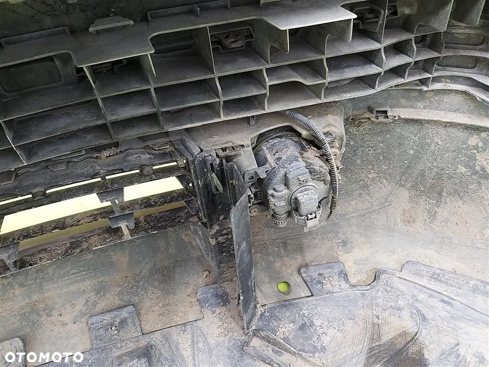 Zderzak przód przedni Renault Megane II 02-05 TED99 ZIELONY - 7