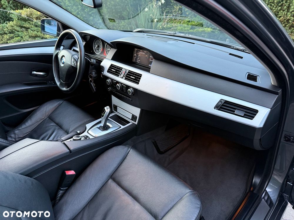 BMW Seria 5 523i Edition Exclusive - 19