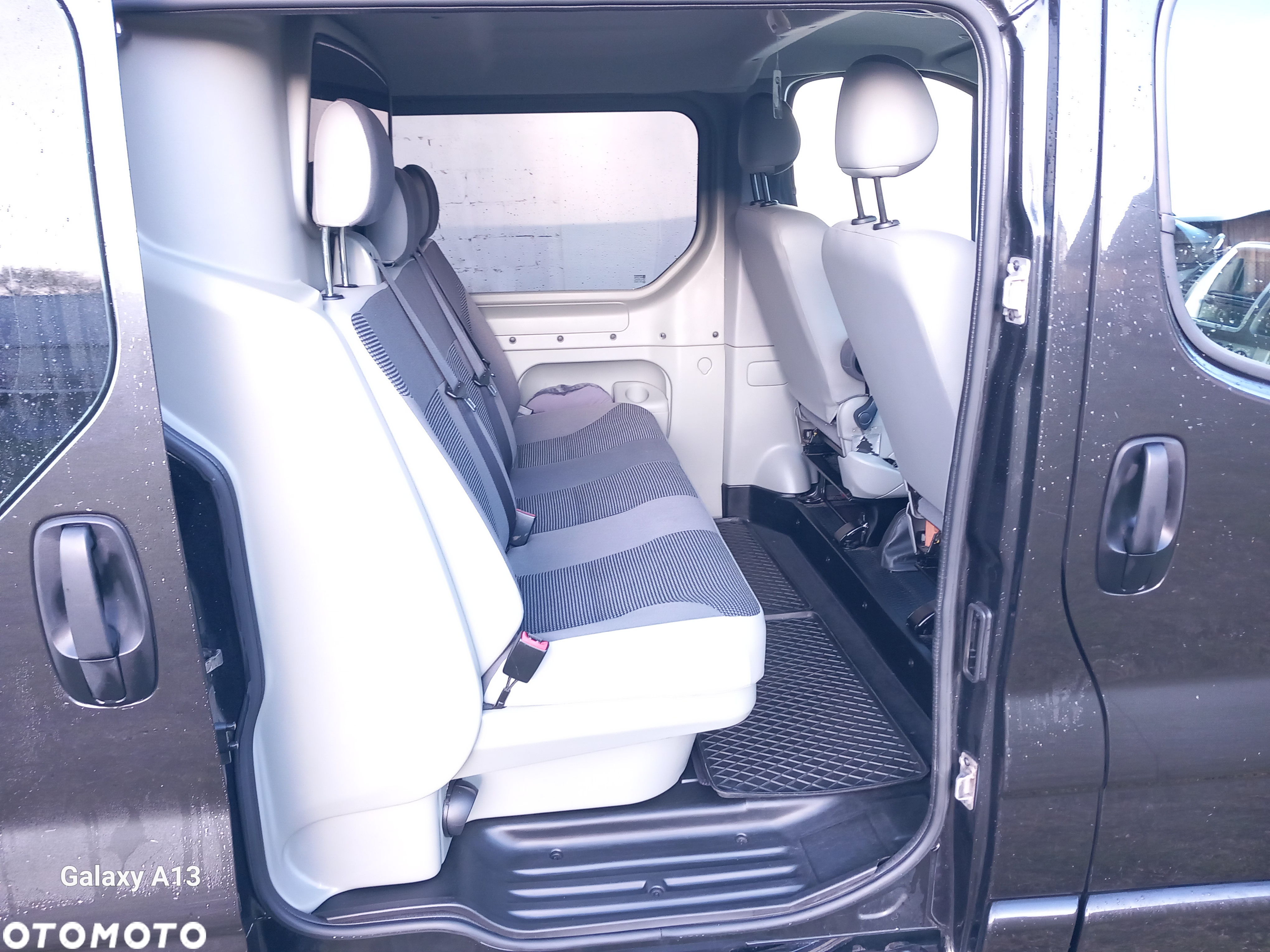 Opel Vivaro 2.0 CDTI L2H1 DPF - 9