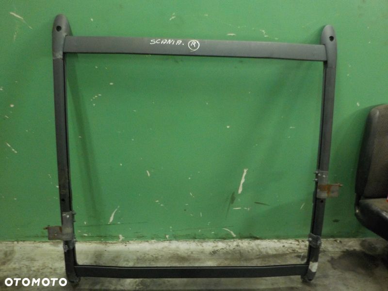 SCANIA R STELAŻ MOCOWANIE SPOILERA DACHOWEGO - 1