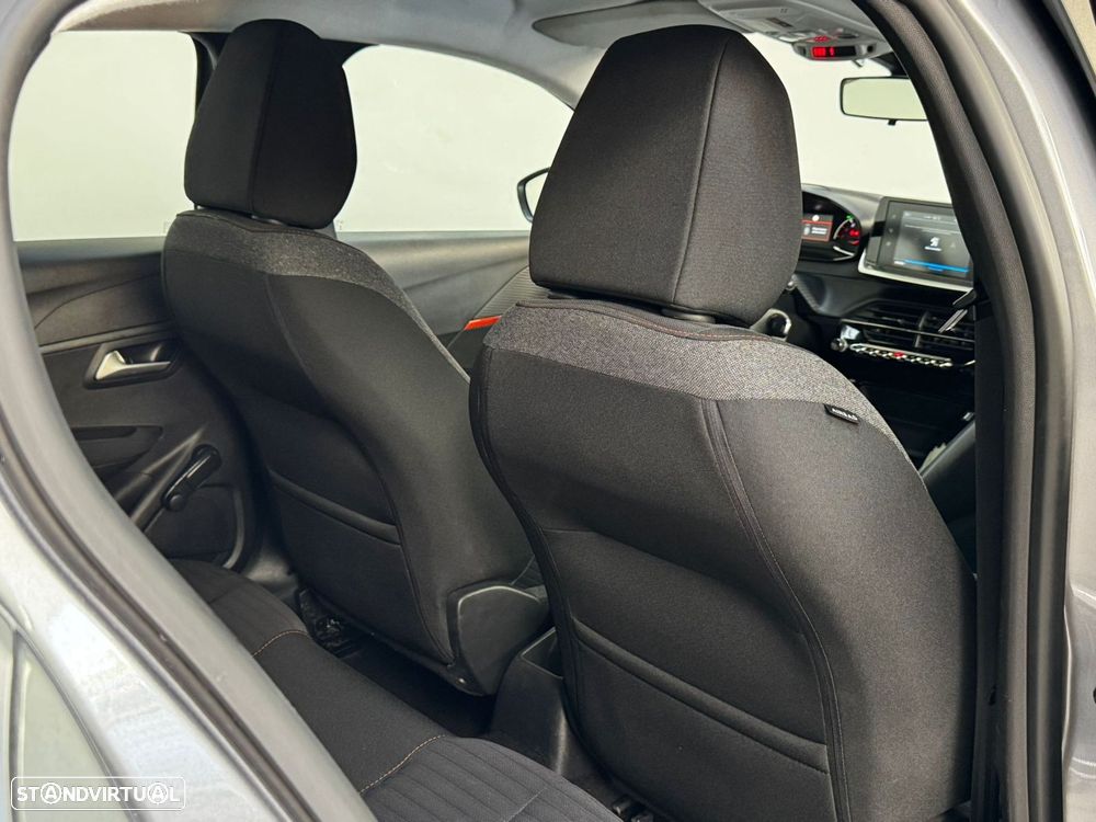 Peugeot 208 1.2 PureTech Active - 12