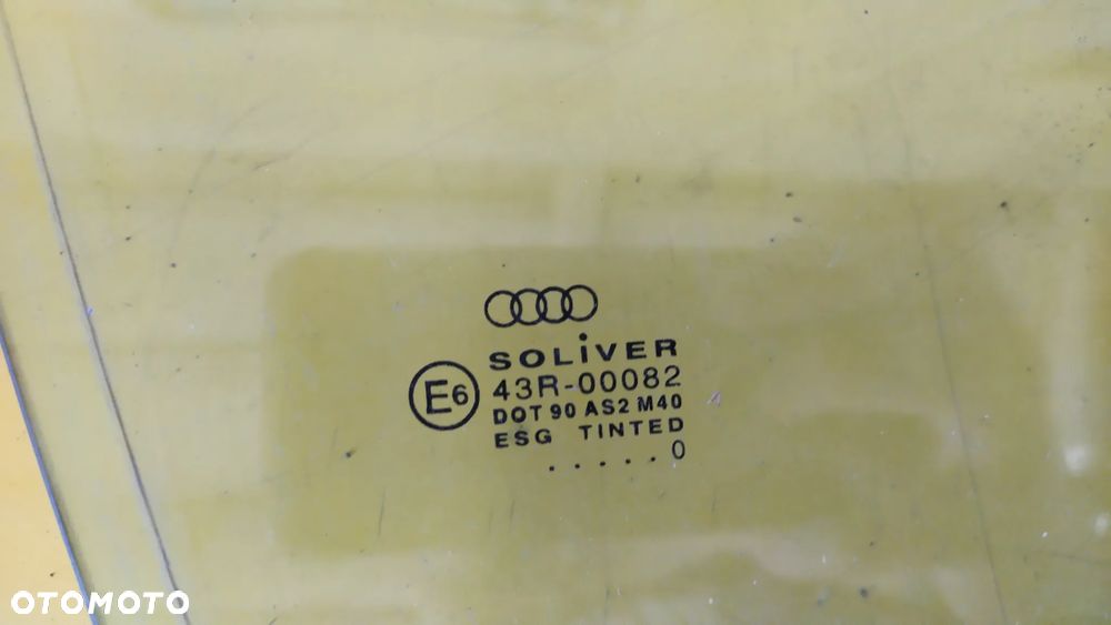 Szyba prawy przód boczna przednia Audi A6 - 2
