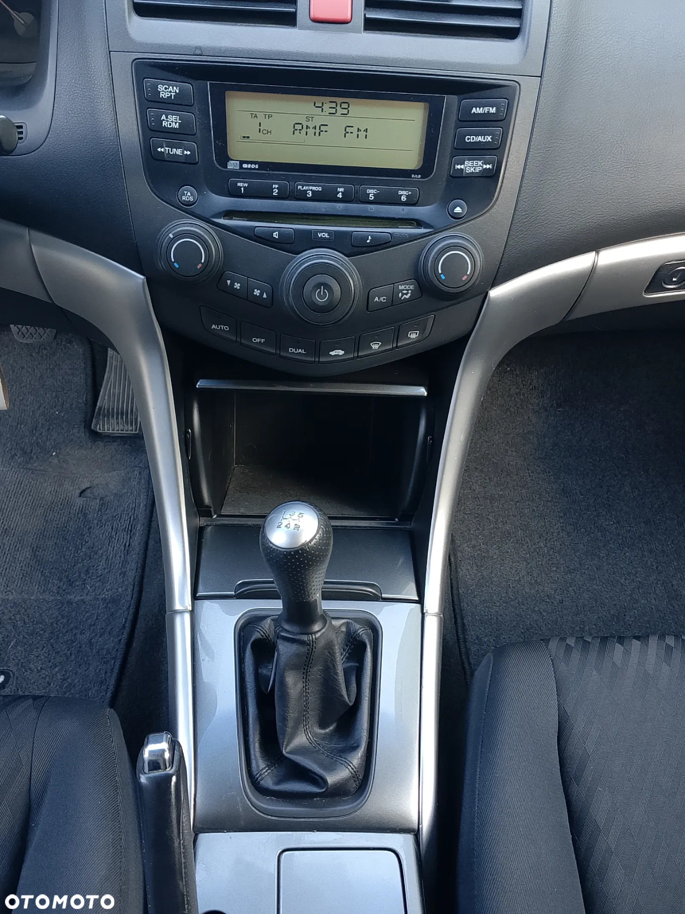 Honda Accord Tourer 2.0 i Comfort - 11