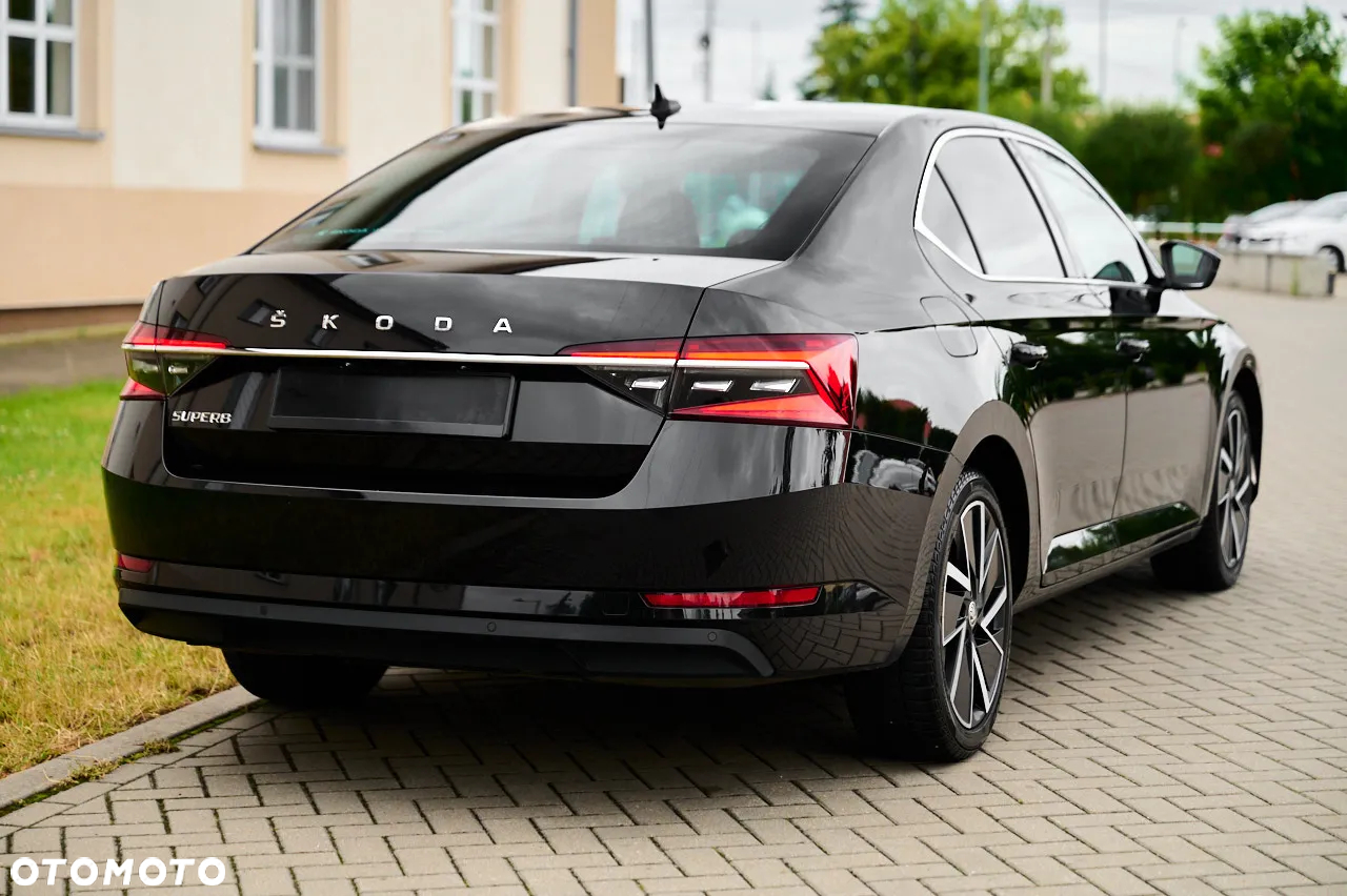 Skoda Superb 2.0 TDI SCR Style DSG - 9