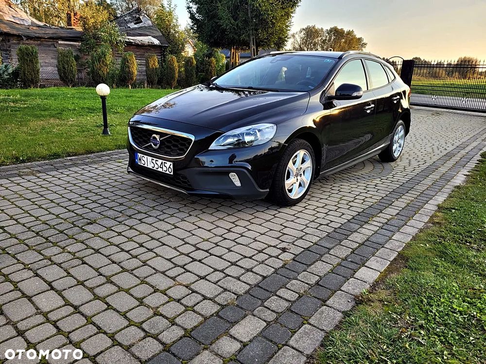 Volvo V40 D2 Momentum - 1
