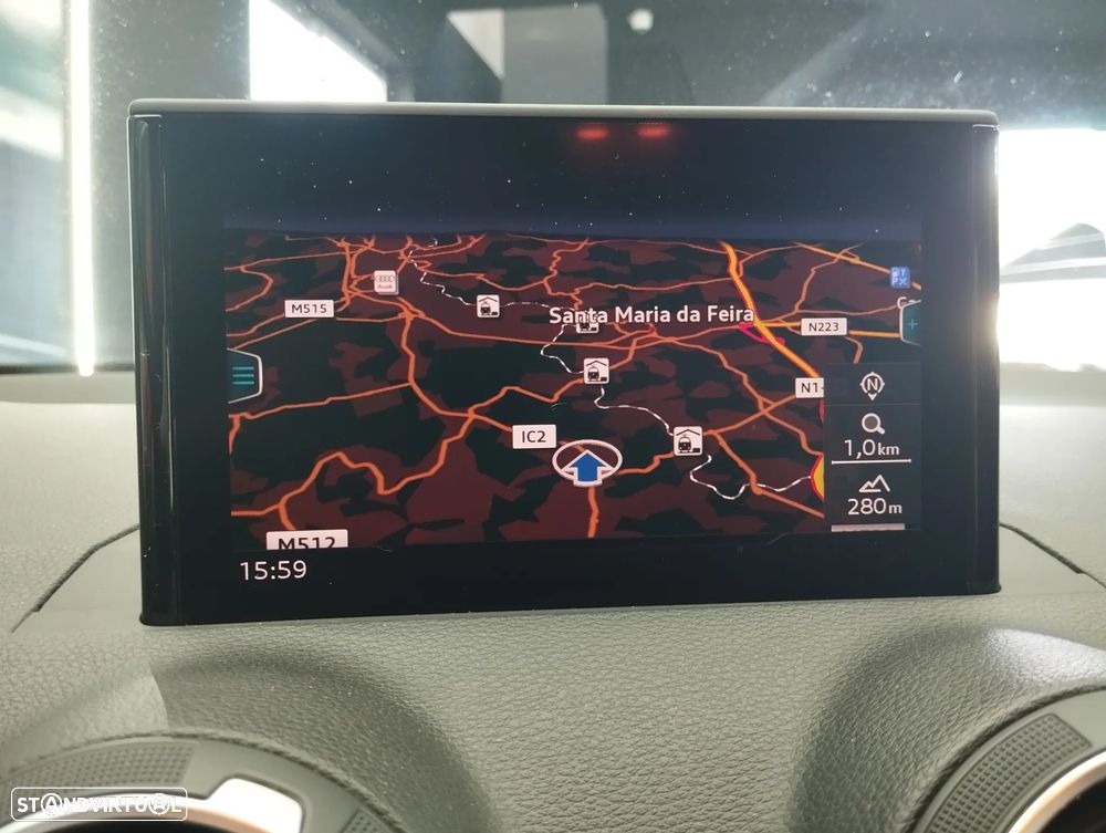 Audi Q2 30 TDI Design S tronic - 28