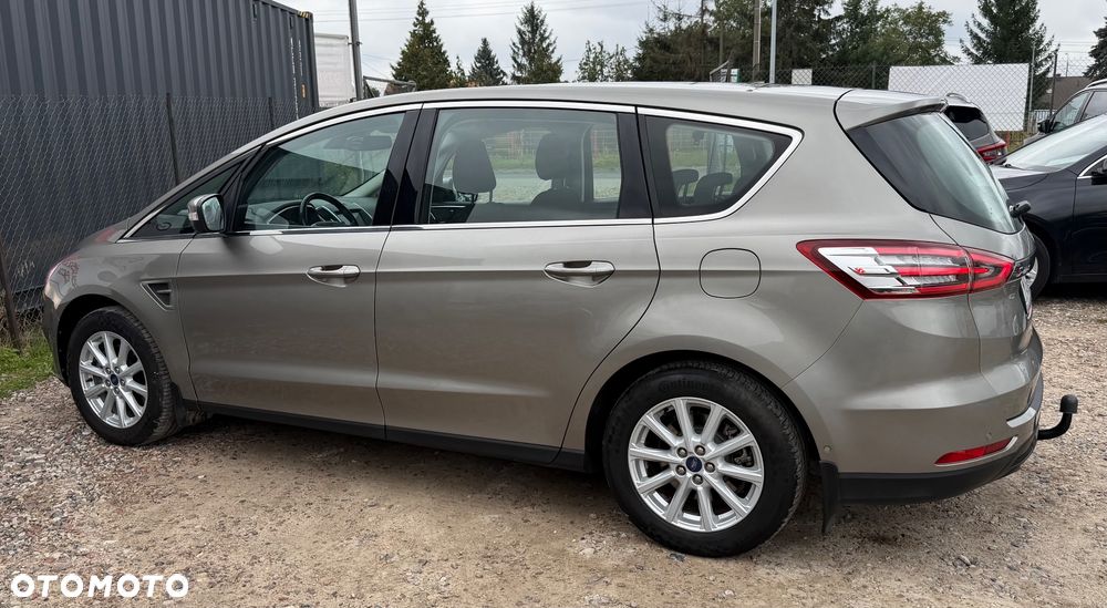 Ford S-Max - 23
