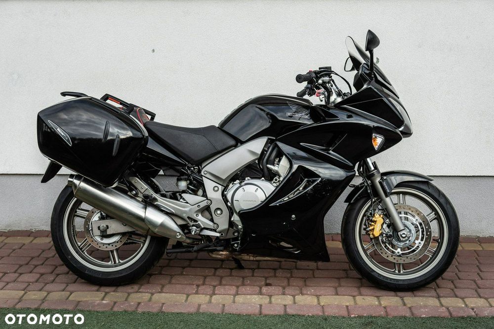 Honda CBF - 3