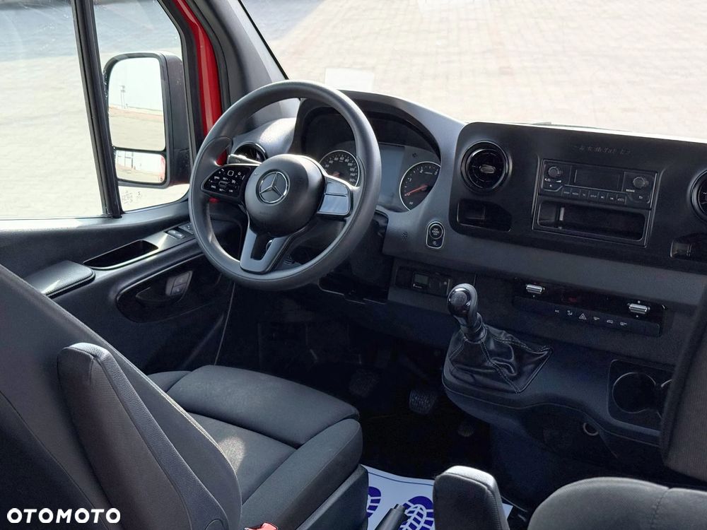 Mercedes-Benz Sprinter Long PRO 907.235 - 6