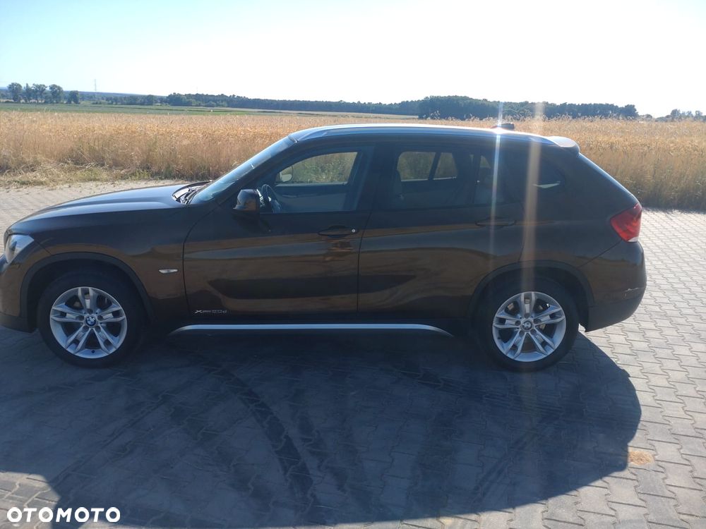 BMW X1 xDrive20d xLine - 14