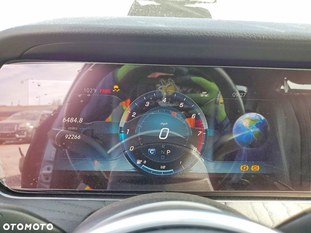 Mercedes-Benz Klasa E 300 9G-TRONIC AMG Line - 9