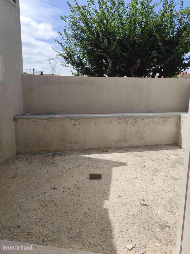 Moradia T3 com projeto aprovado, em Garruchas, Reguengo do Fetal - Grande imagem: 5/28