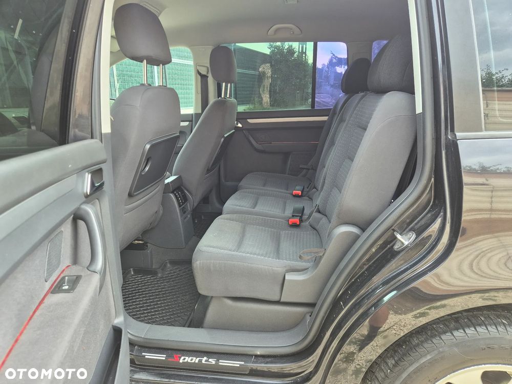 Volkswagen Touran 2.0 TDI United - 11