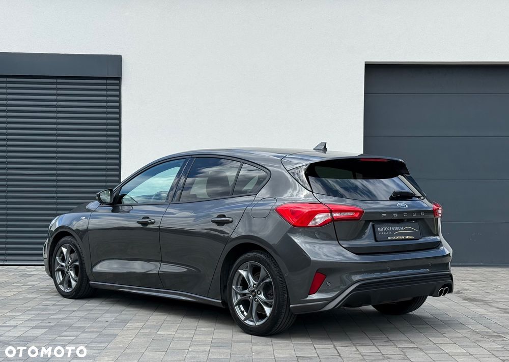Ford Focus 1.0 EcoBoost Hybrid ST-LINE DESIGN - 6