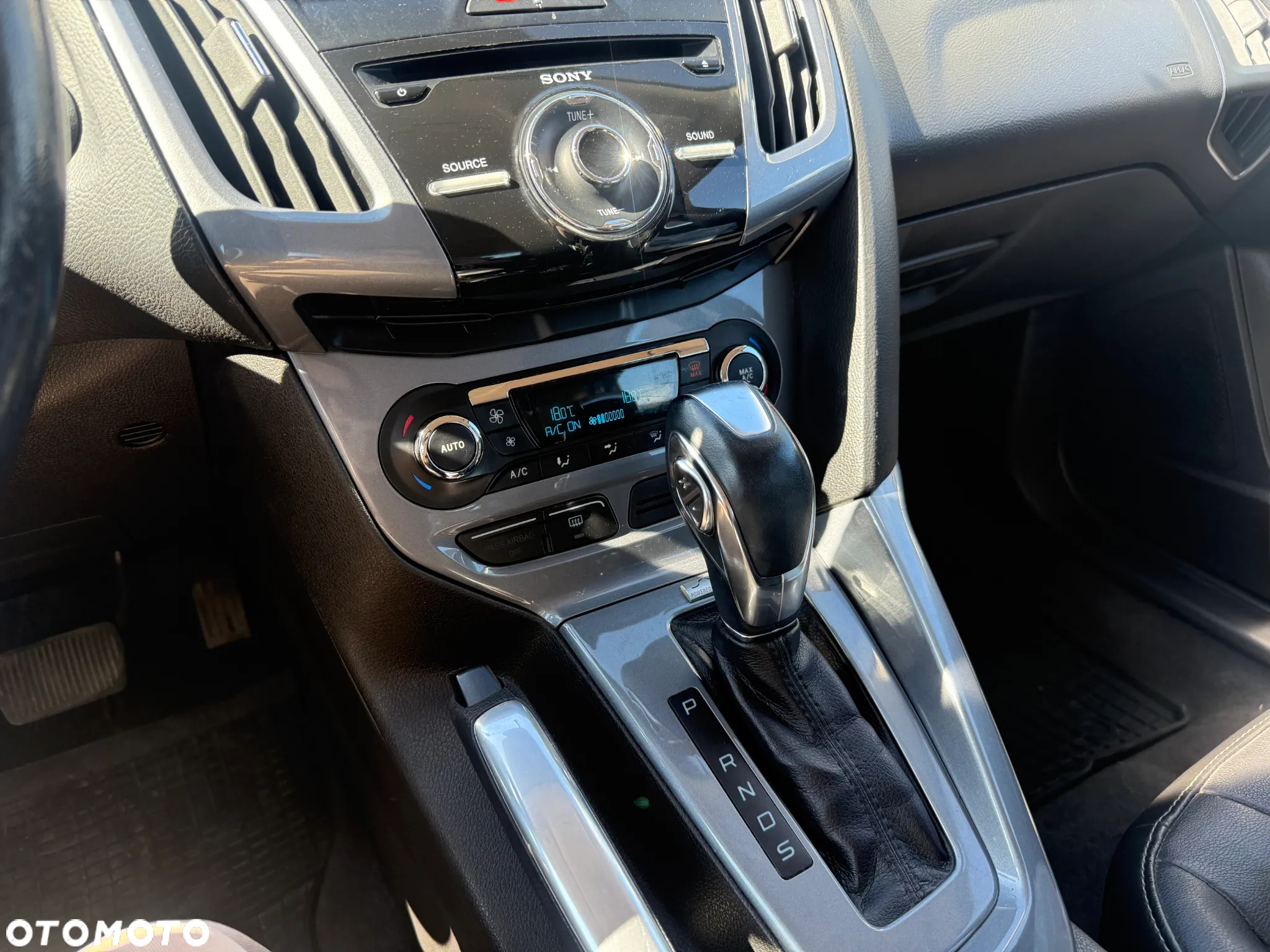 Ford Focus - 11