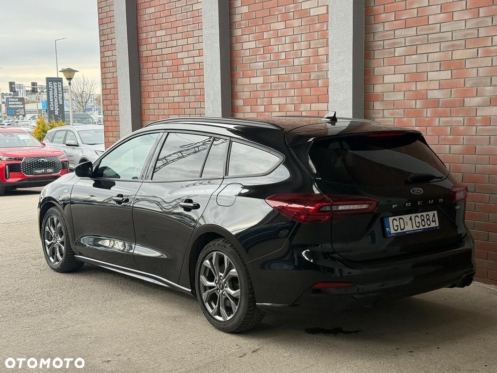 Ford Focus 1.0 EcoBoost mHEV ST-Line X - 6