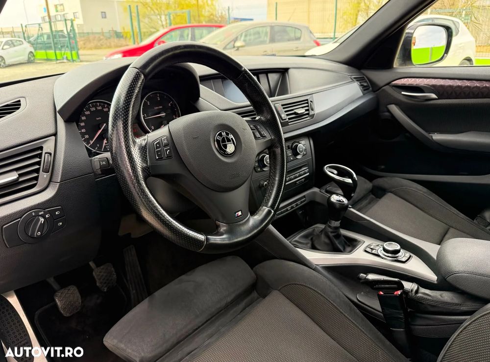 BMW X1 xDrive18d Sport Line - 17