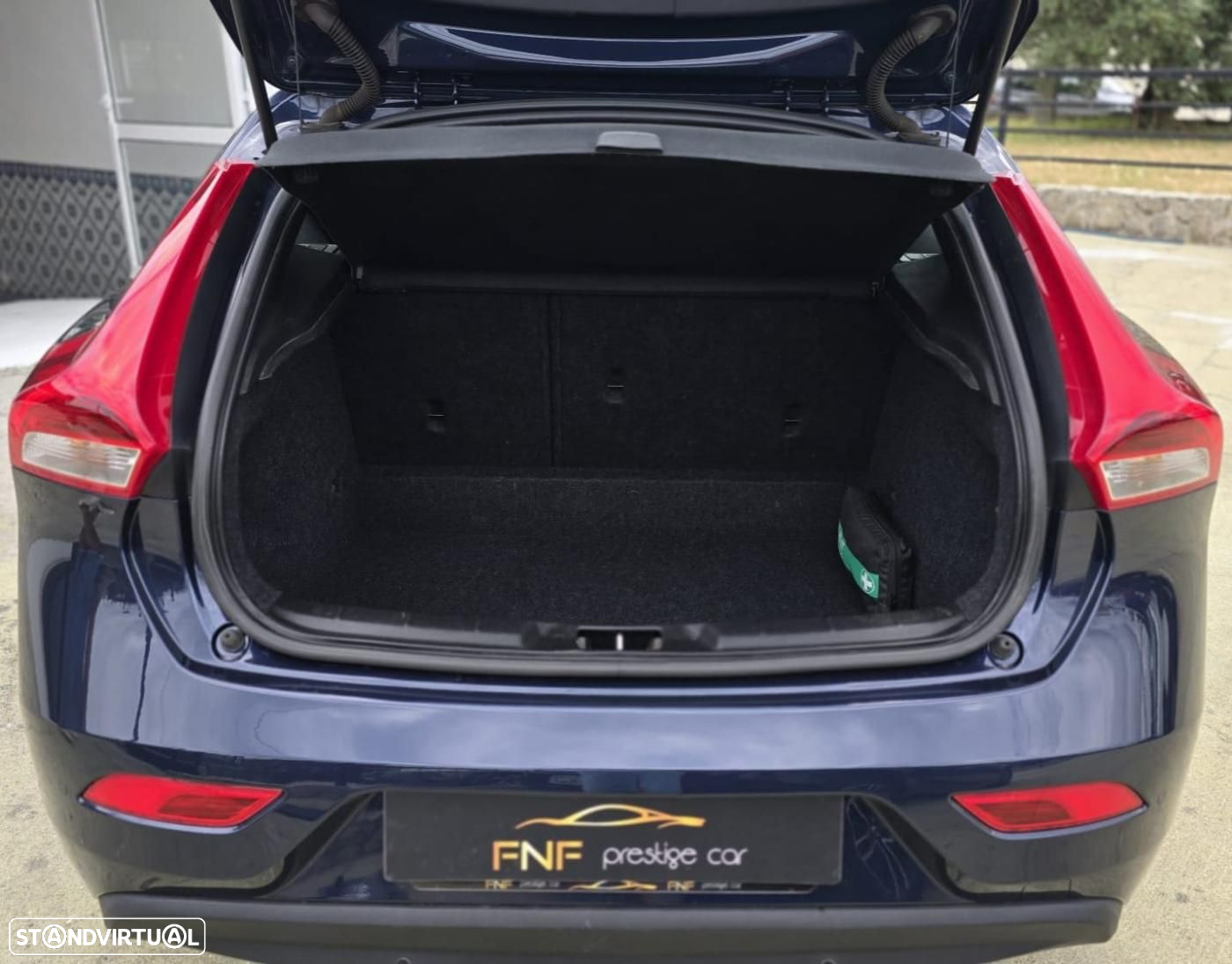 Volvo V40 1.6 D2 Kinetic - 11
