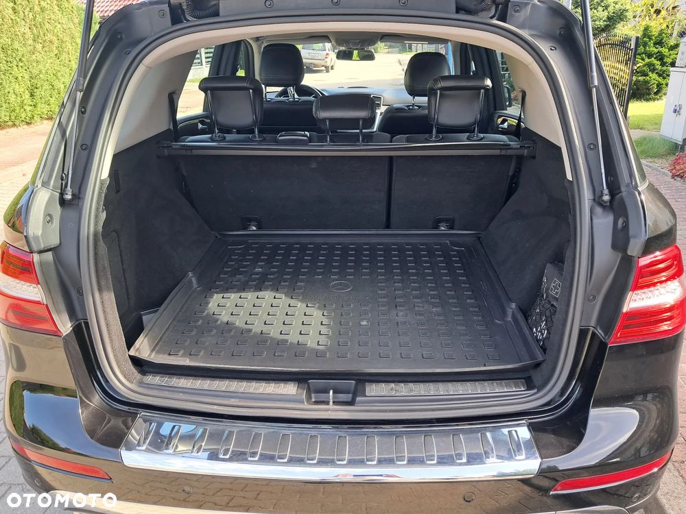 Mercedes-Benz ML 350 BlueTec 4-Matic - 9