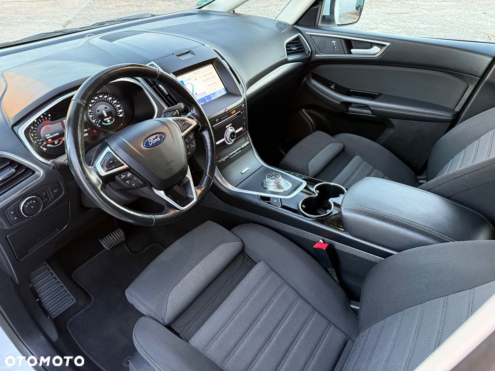 Ford S-Max 2.0 EcoBlue Titanium - 4