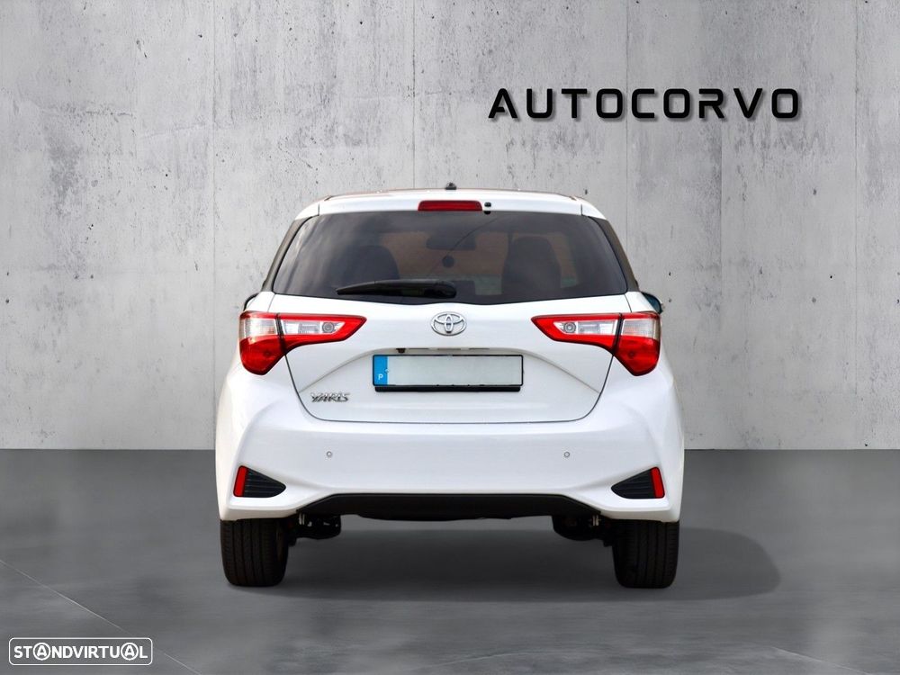 Toyota Yaris 1.5 HSD 20 Anos - 4