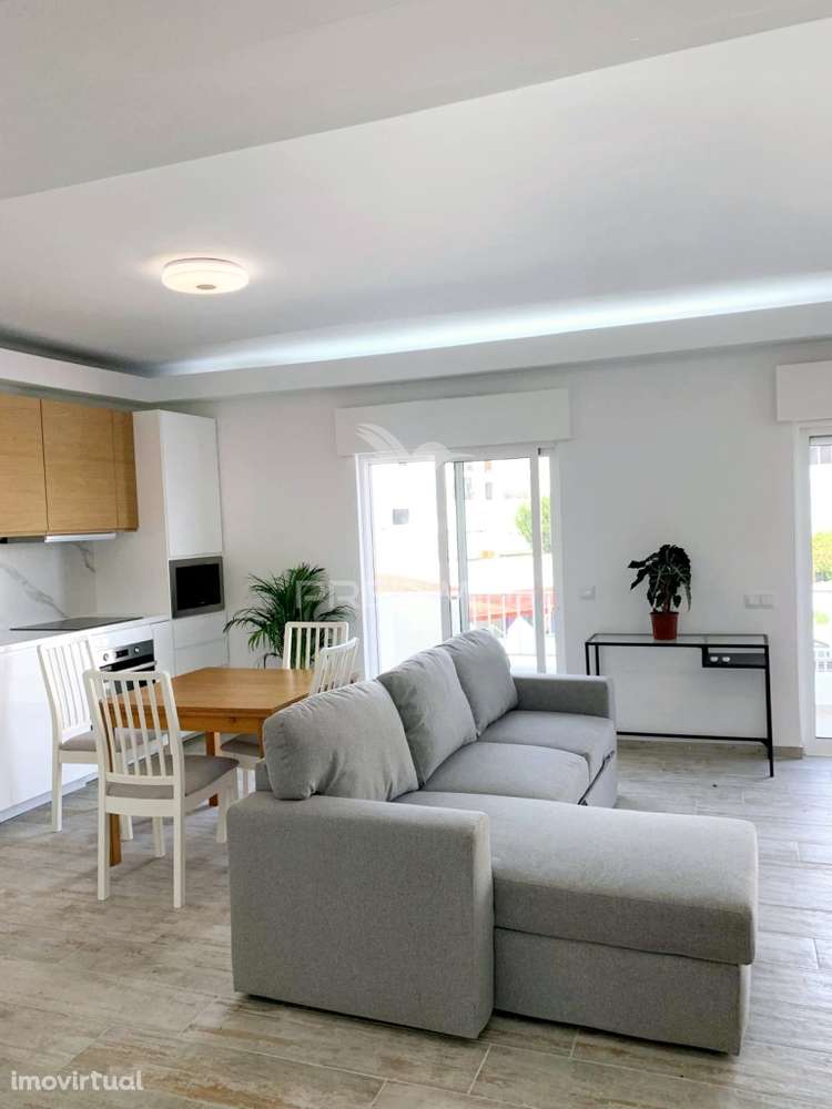 Apartamento T2 Remodelado em Quarteira, otima localização - Grande imagem: 3/31