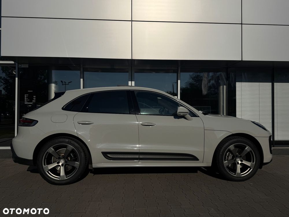 Porsche Macan Standard - 13