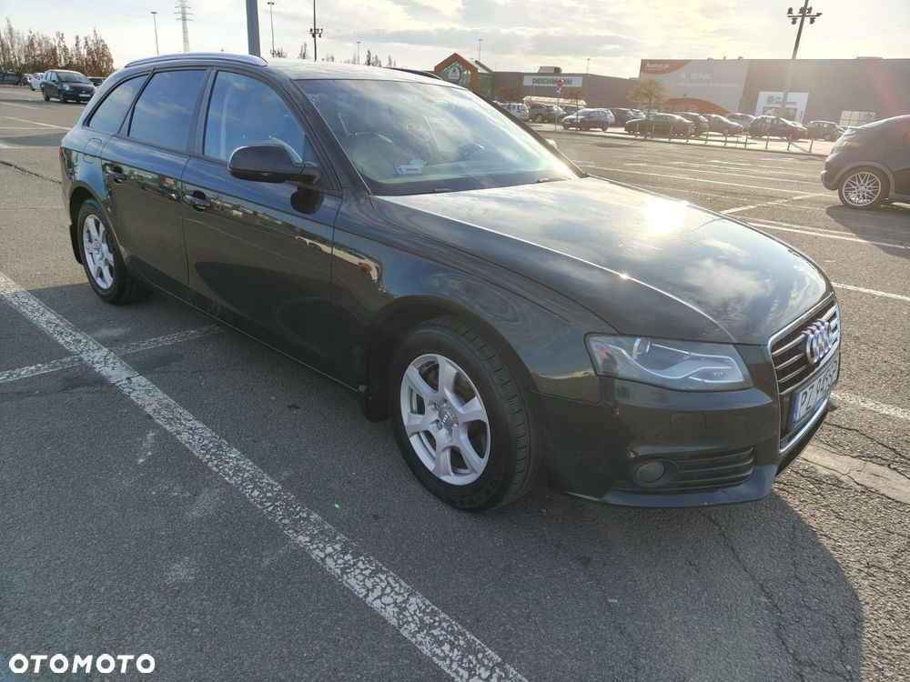 Audi A4 Avant 2011 photo 2