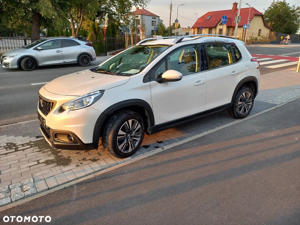 Peugeot 2008 1.2 Pure Tech Allure S&S EAT6 - 6