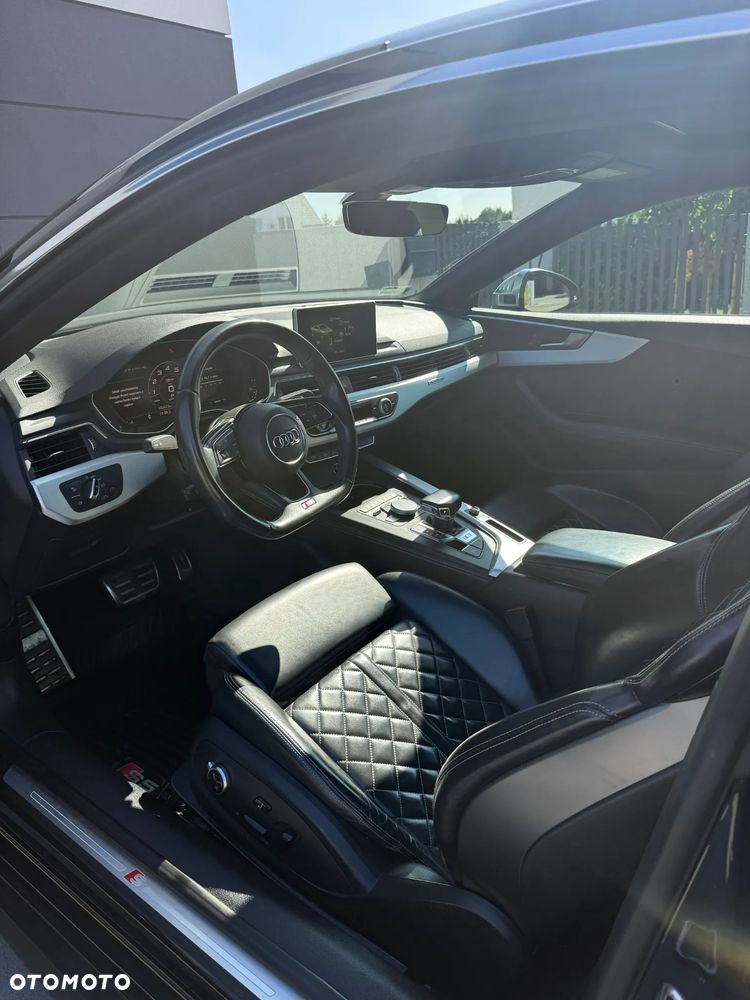 Audi S5 Coupé - 11