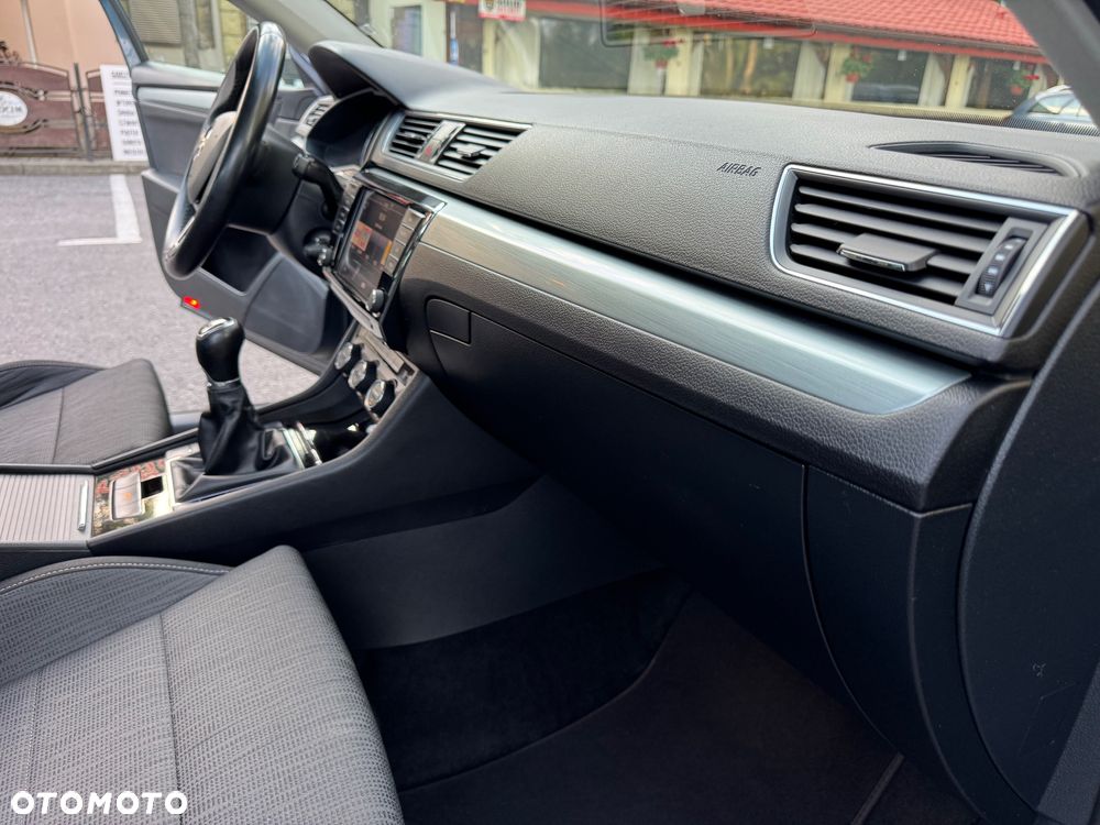 Skoda Superb 1.6 TDI GreenLine - 15