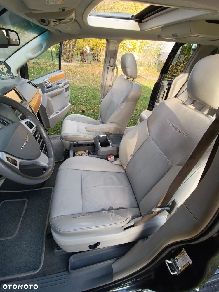 Chrysler Town & Country 4.0 Limited - 10