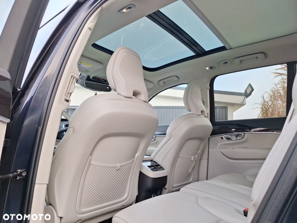Volvo XC 90 T5 AWD Geartronic Momentum Pro - 4