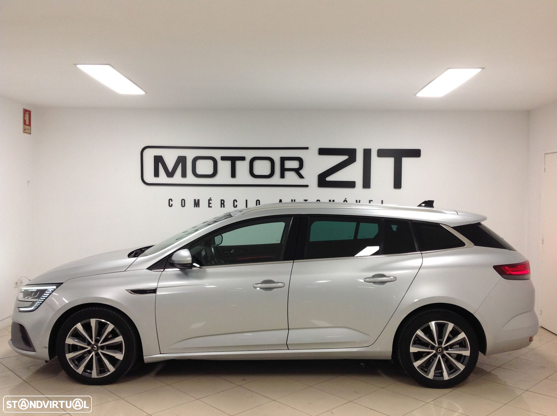 Renault Mégane Sport Tourer 1.5 Blue dCi R.S. Line - 6