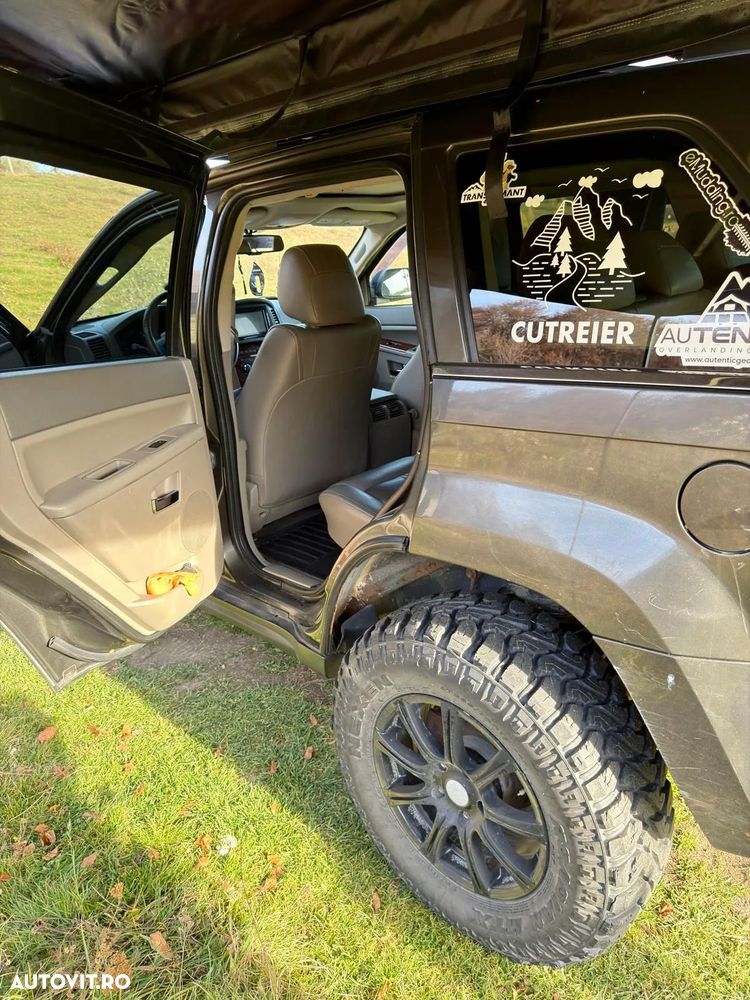 Jeep Grand Cherokee - 13