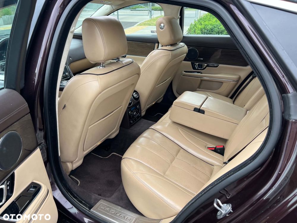 Jaguar XJ 3.0 T AWD Portfolio - 9