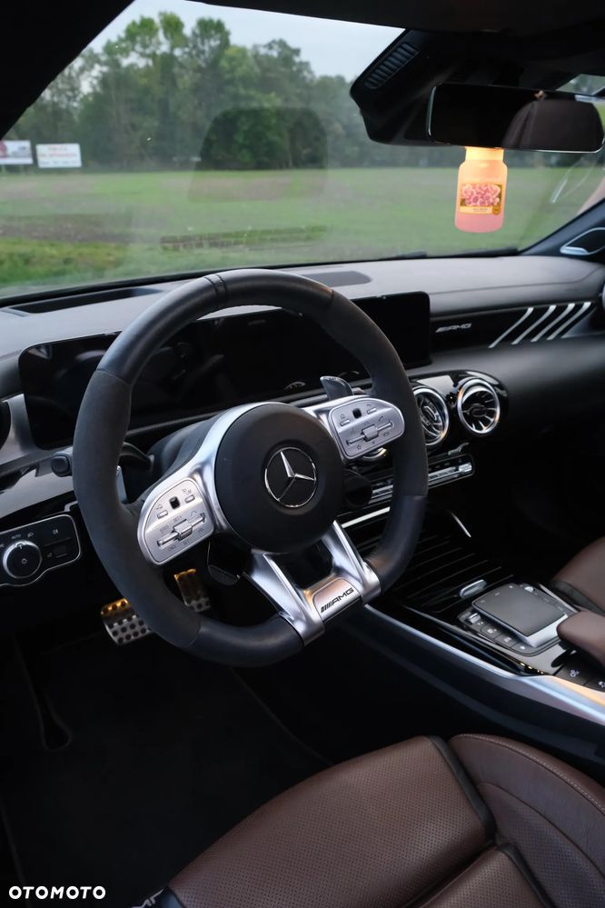 Mercedes-Benz CLA - 5