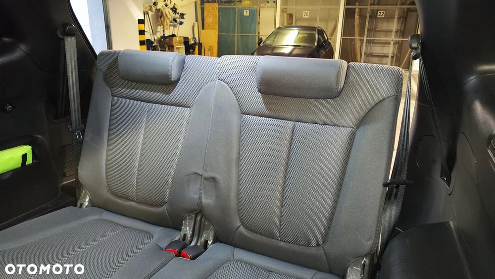 Hyundai Santa Fe - 16