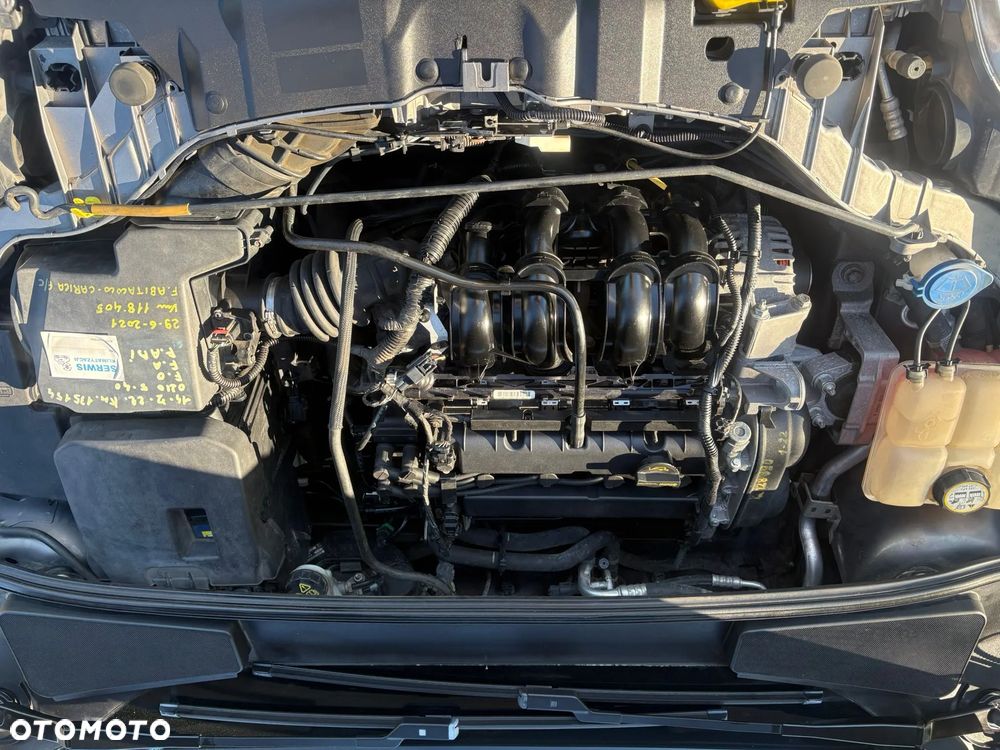 Ford Focus 1.6 Trend - 35