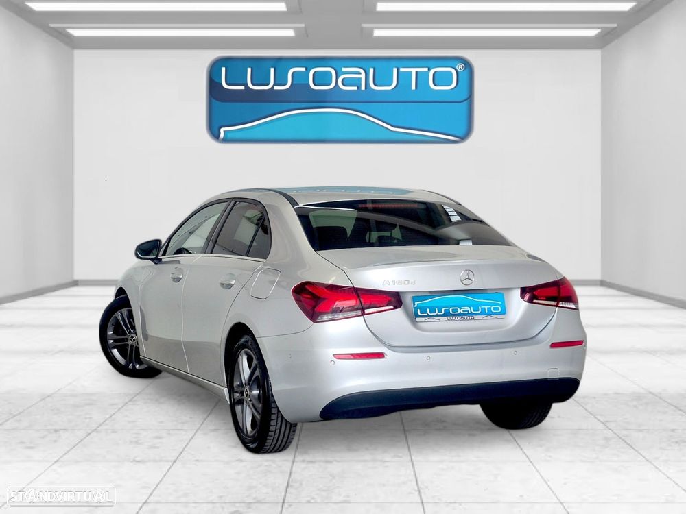 Mercedes-Benz A 180 Limousine d Progressive Aut. - 8