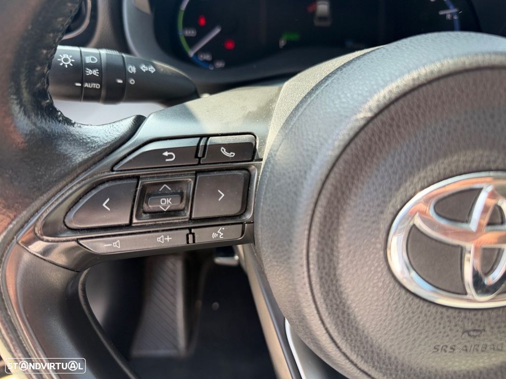 Toyota Yaris Cross 1.5 HDF Comfort Plus AWD - 14