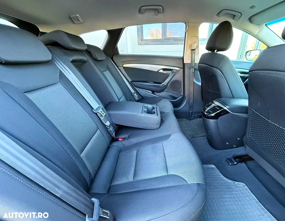 Hyundai i40 i40cw 1.7 CRDi Automatik Style - 23