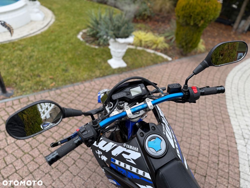 Yamaha WR - 32