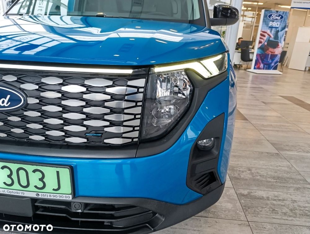 Ford Transit Courier - 14