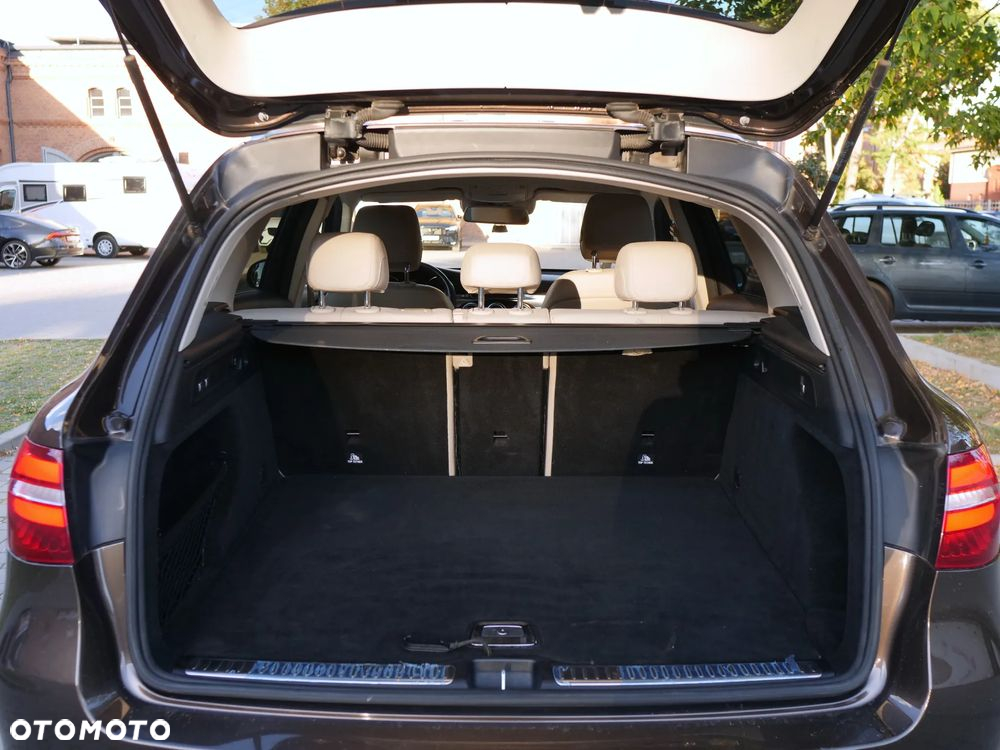 Mercedes-Benz GLC 220 d 4-Matic - 3