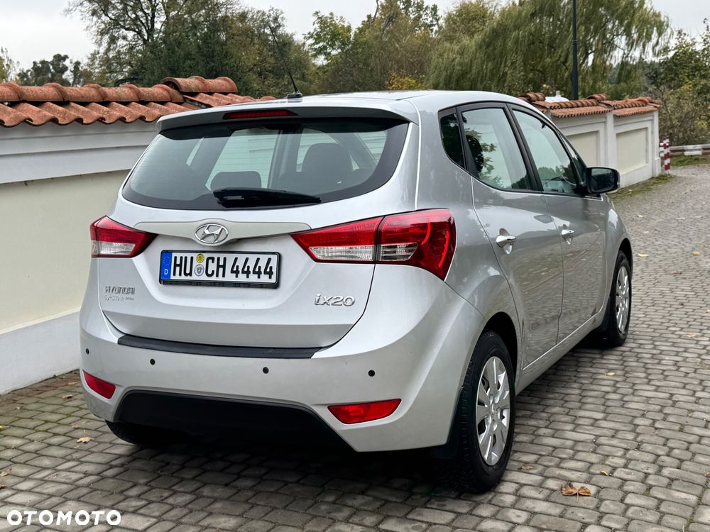 Hyundai ix20 - 35